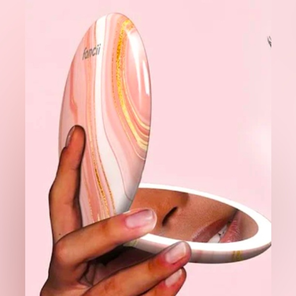 🔥 LED COMPACT MIRROR - Picture 14 of 15